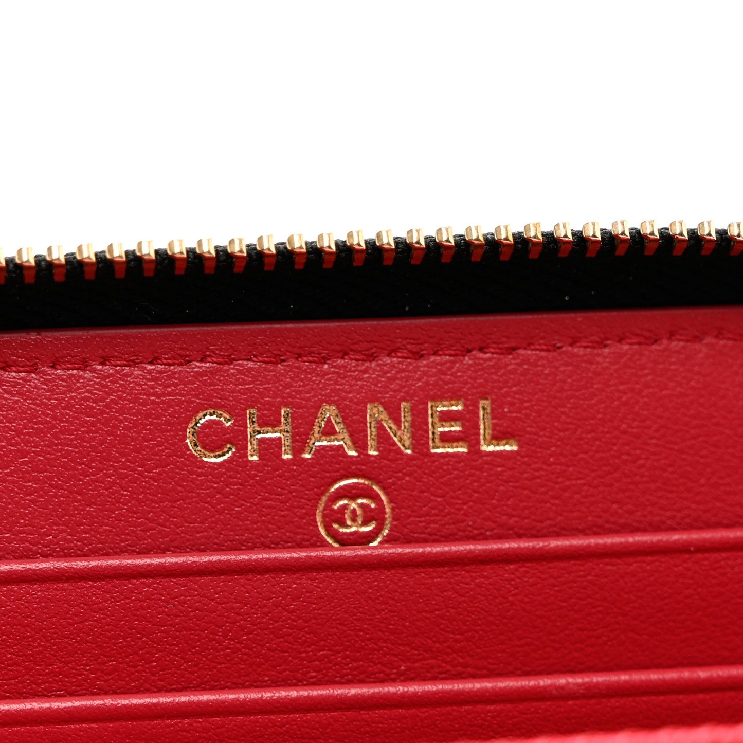 Goatskin Quilted Medium Chanel 19 Zipped Wallet Black