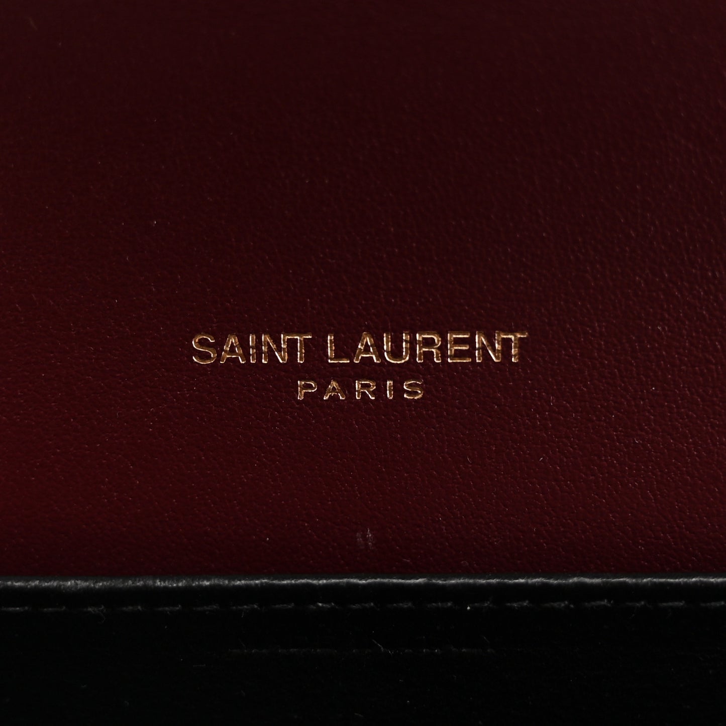 Patent Uptown Chain Wallet Red Grenat