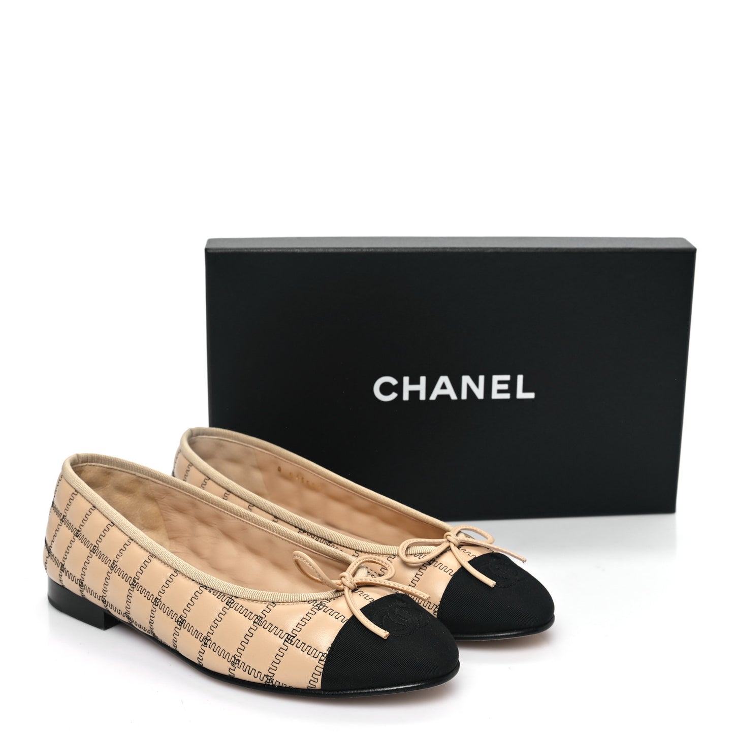 Lambskin Embroidered Quilted Cap Toe Ballerina Flats 37.5 Beige Black