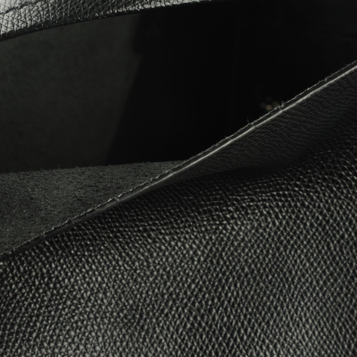 Grained Calfskin Horizontal Cabas Black