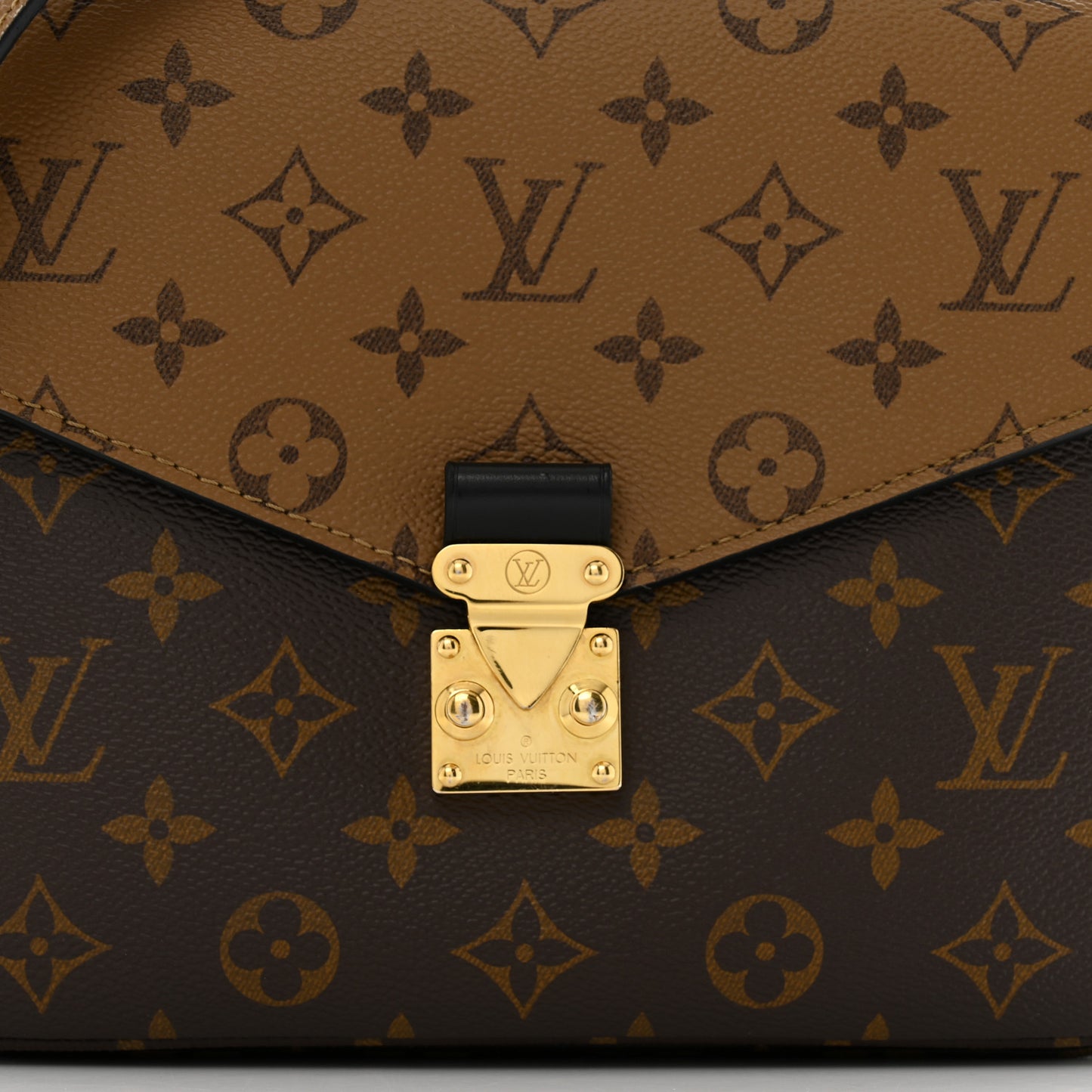 Reverse Monogram Pochette Metis