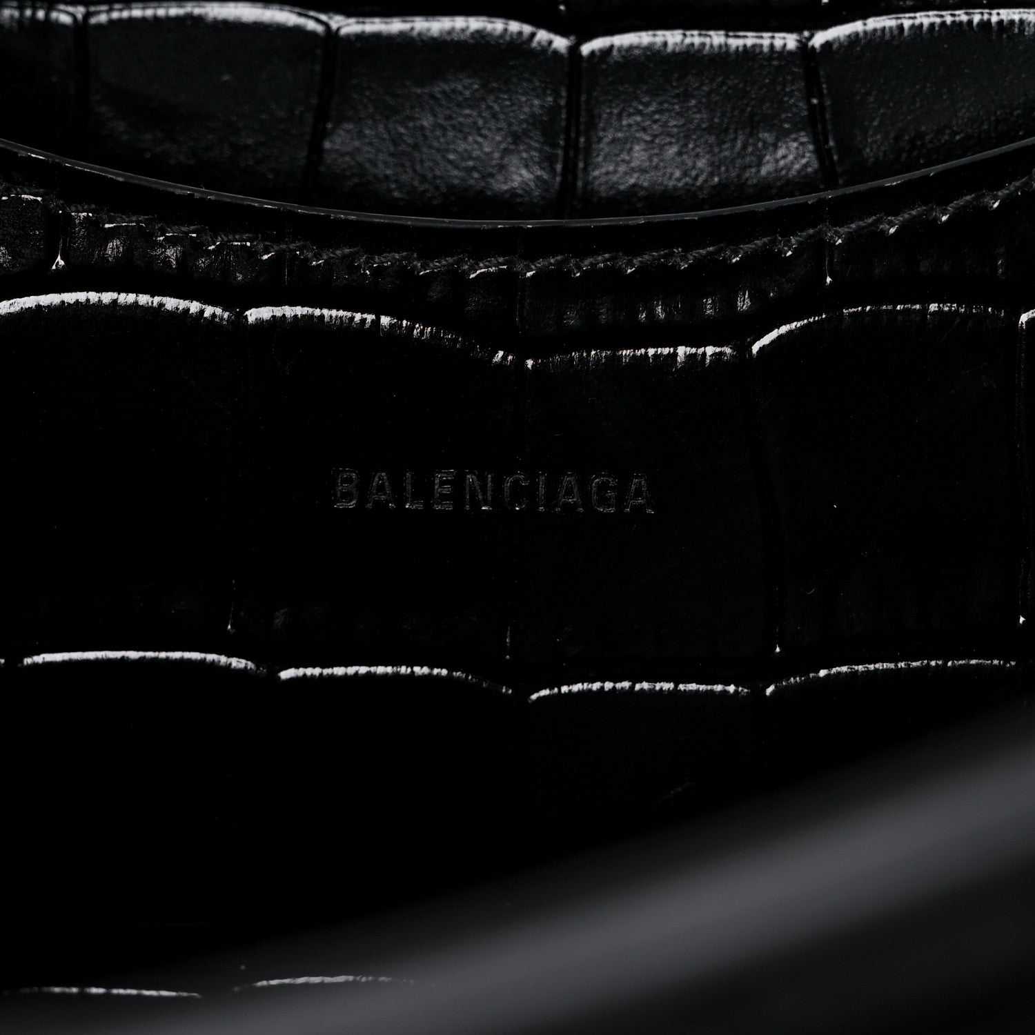 Balenciaga Shiny Supple Calfskin Crocodile Embossed Brass Hardware Neo Classic City Black 6 of 10
