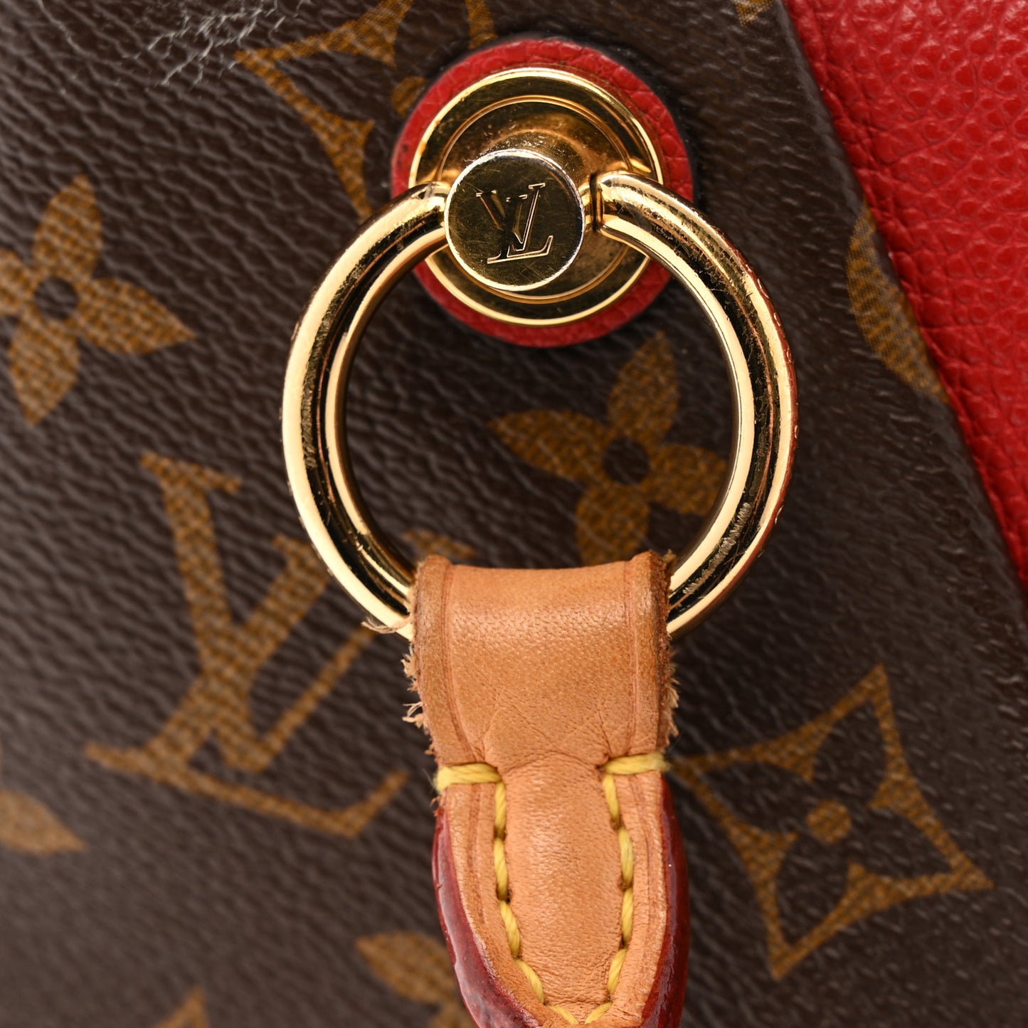 Monogram V Tote BB Cherry