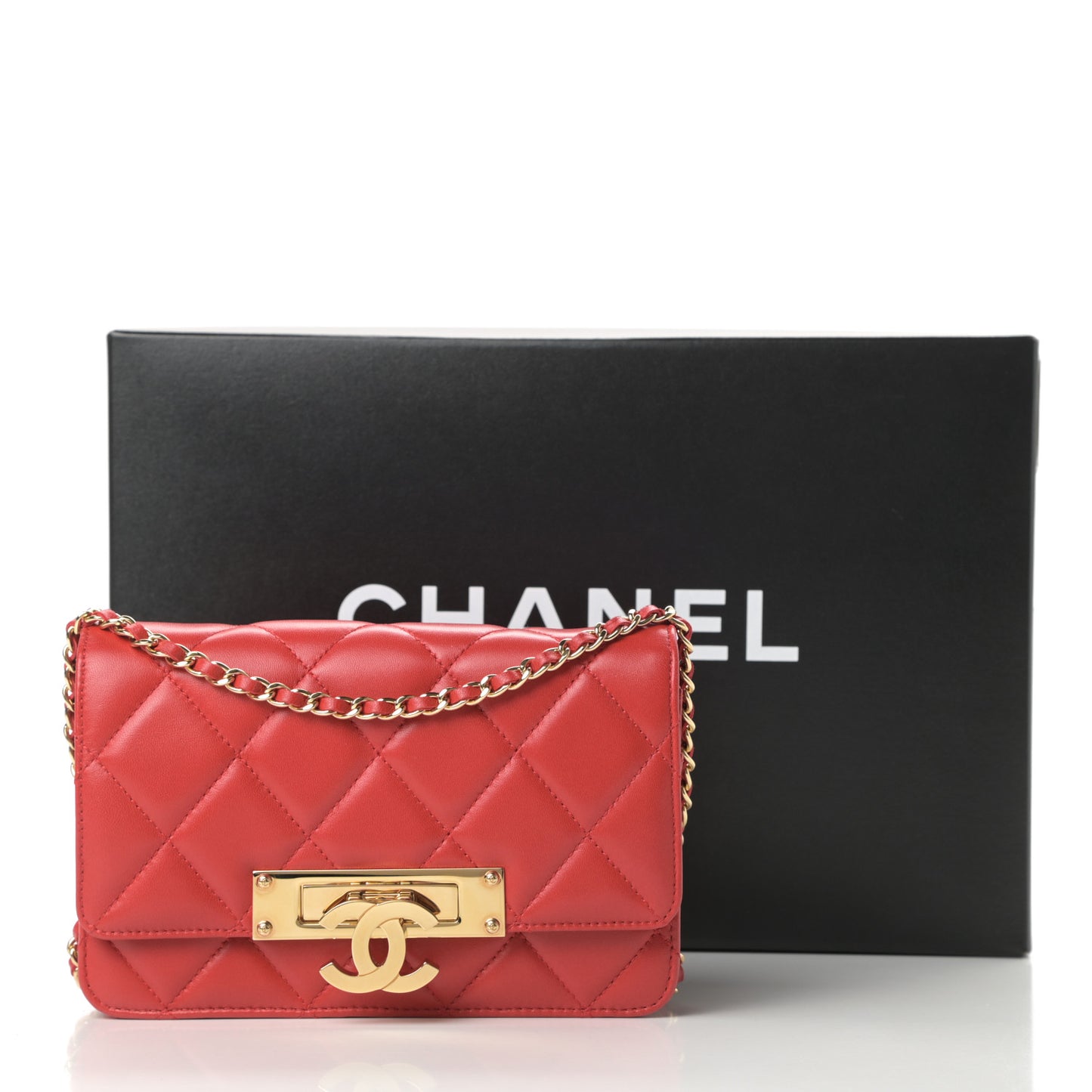 Lambskin Quilted Golden Class Wallet on Chain WOC Red