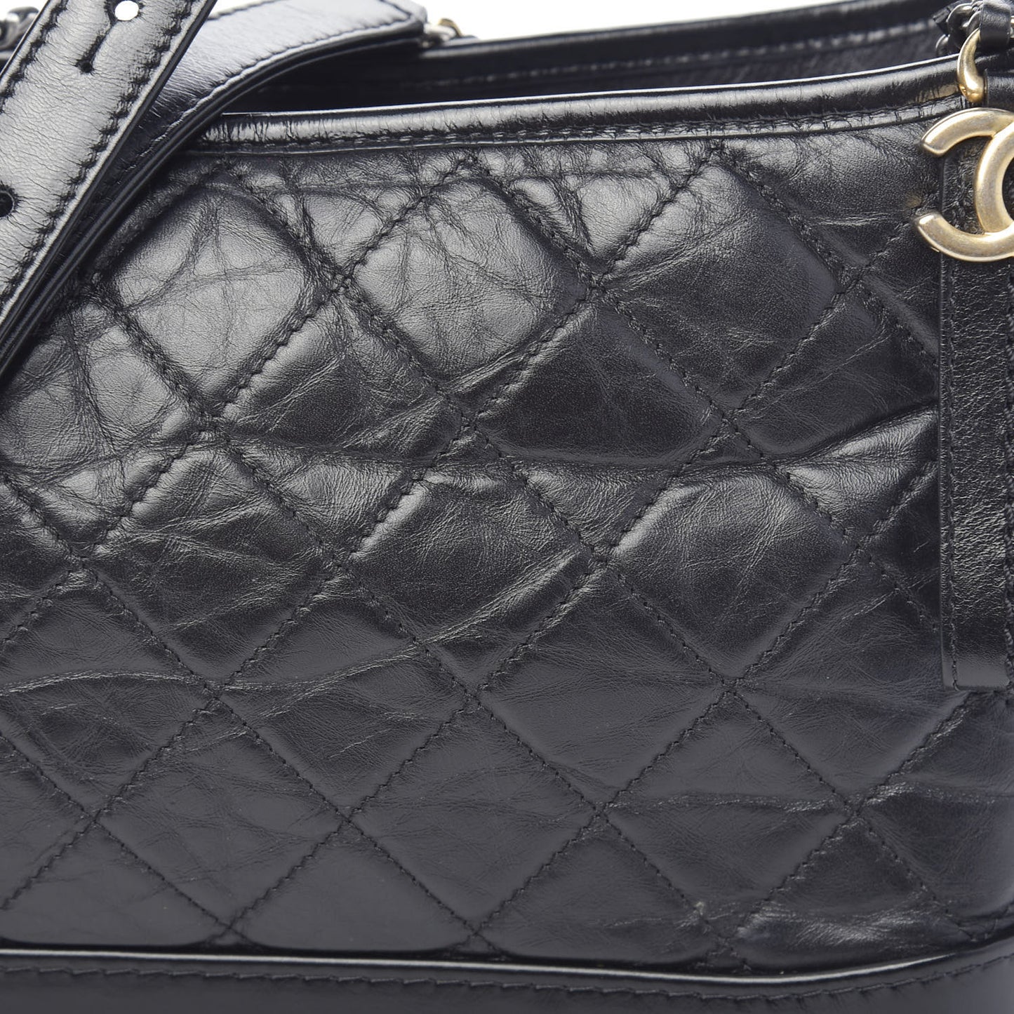 Aged Calfskin Quilted Medium Gabrielle Hobo Black