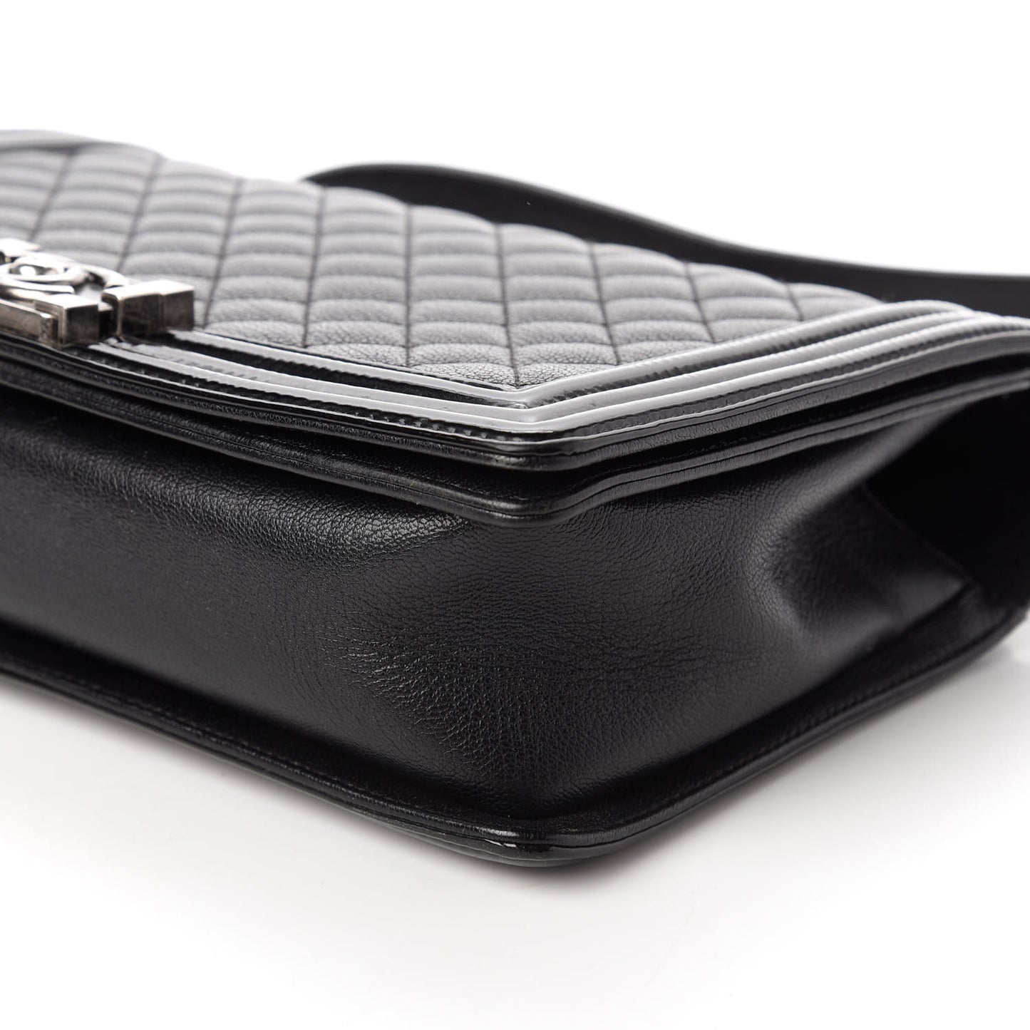 Goatskin Quilted Patent New Medium Duo Boy Flap Black