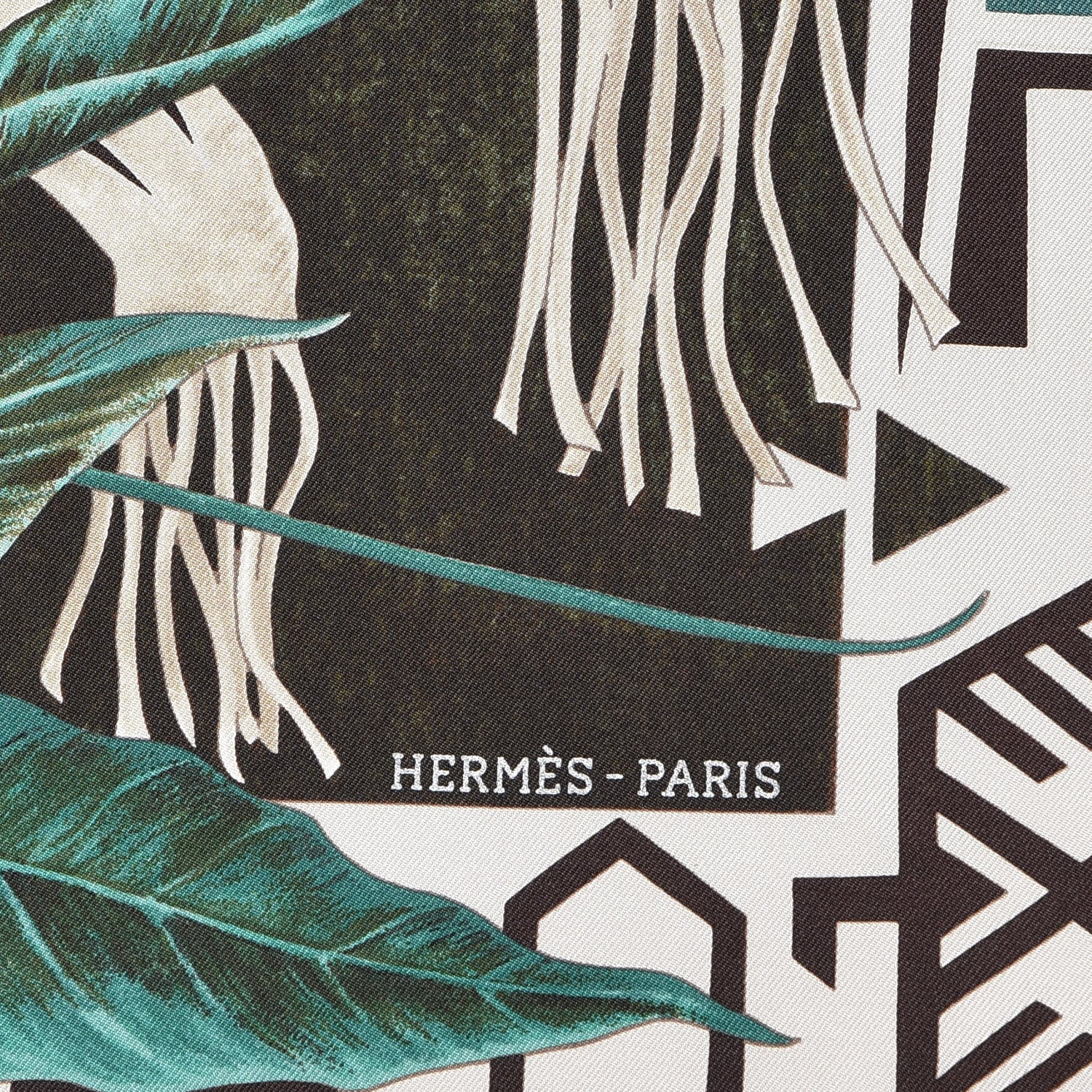 Hermes Silk Wako Ni Scarf 90 Jaune Vert Rouge 3 of 5