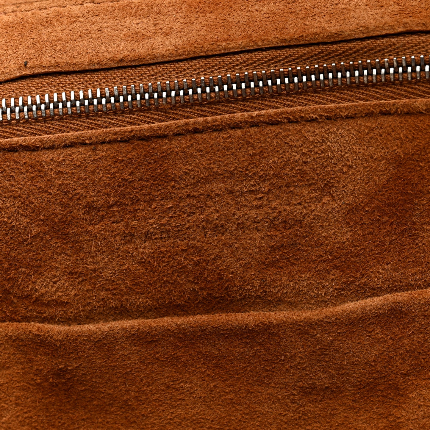 Grained Calfskin Maxi Intrecciato Small Arco Black