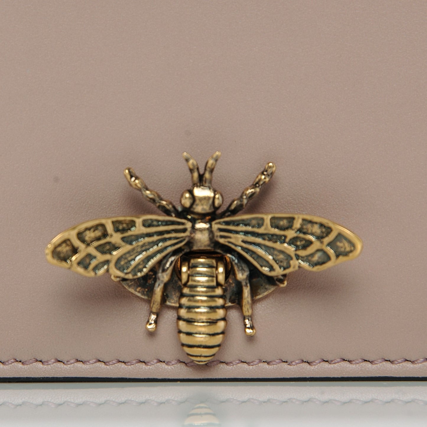 Calfskin Bee Pouch Powder Beige
