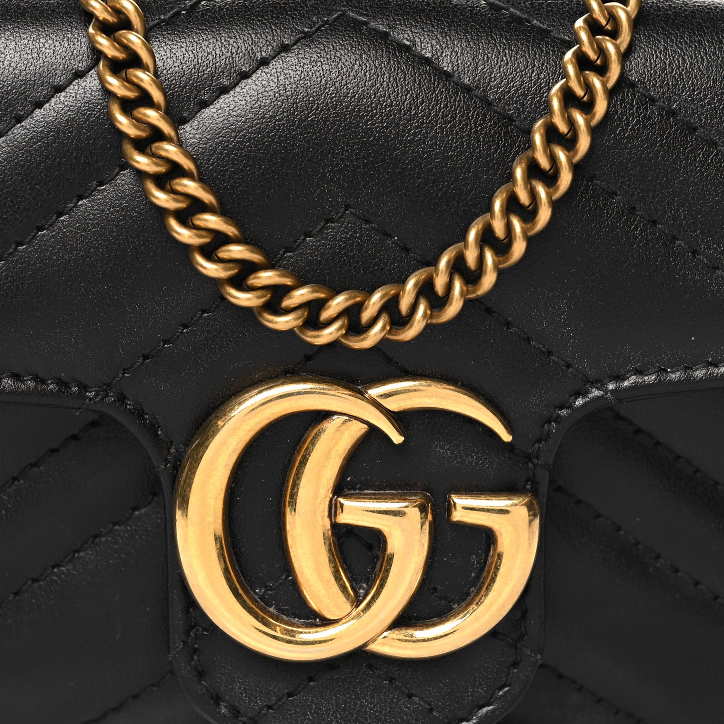 Calfskin Matelasse Super Mini GG Marmont Shoulder Bag Black