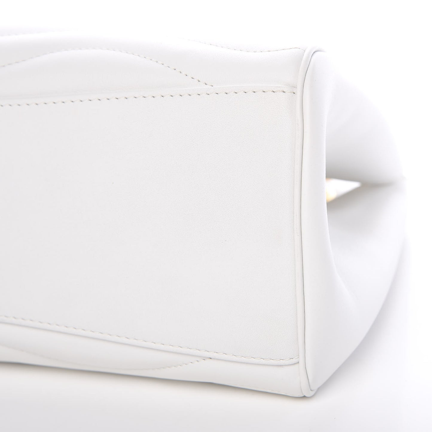 Calfskin New Wave Chain Tote Snow