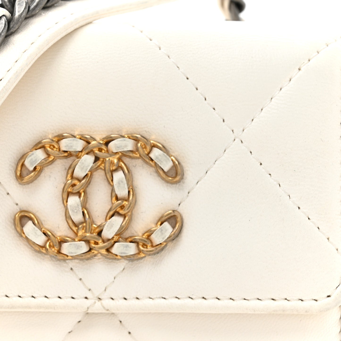 Lambskin Quilted Chanel 19 Flap Coin Purse With Chain White