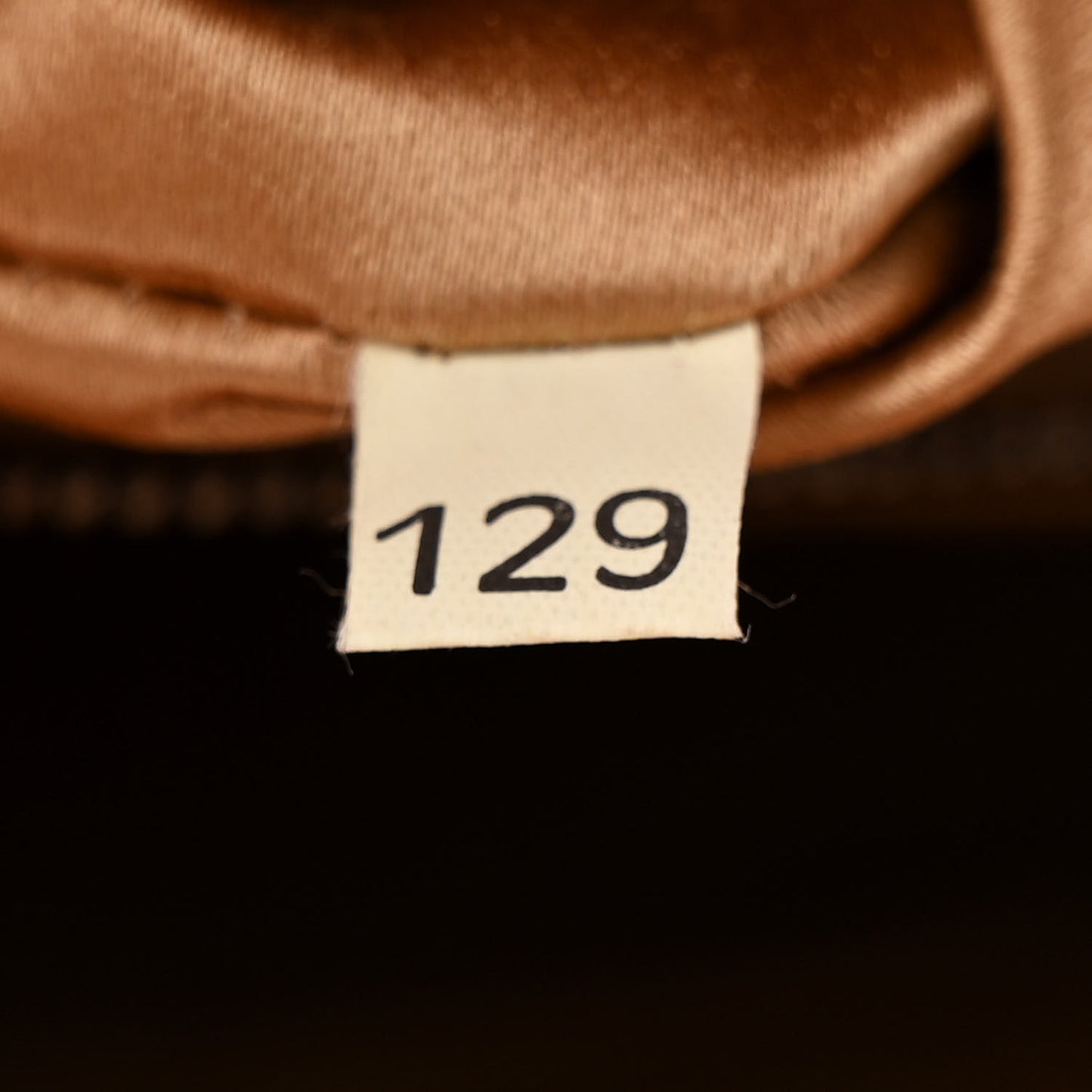 Vitello Daino Turn Lock Frame Shoulder Bag Caramel