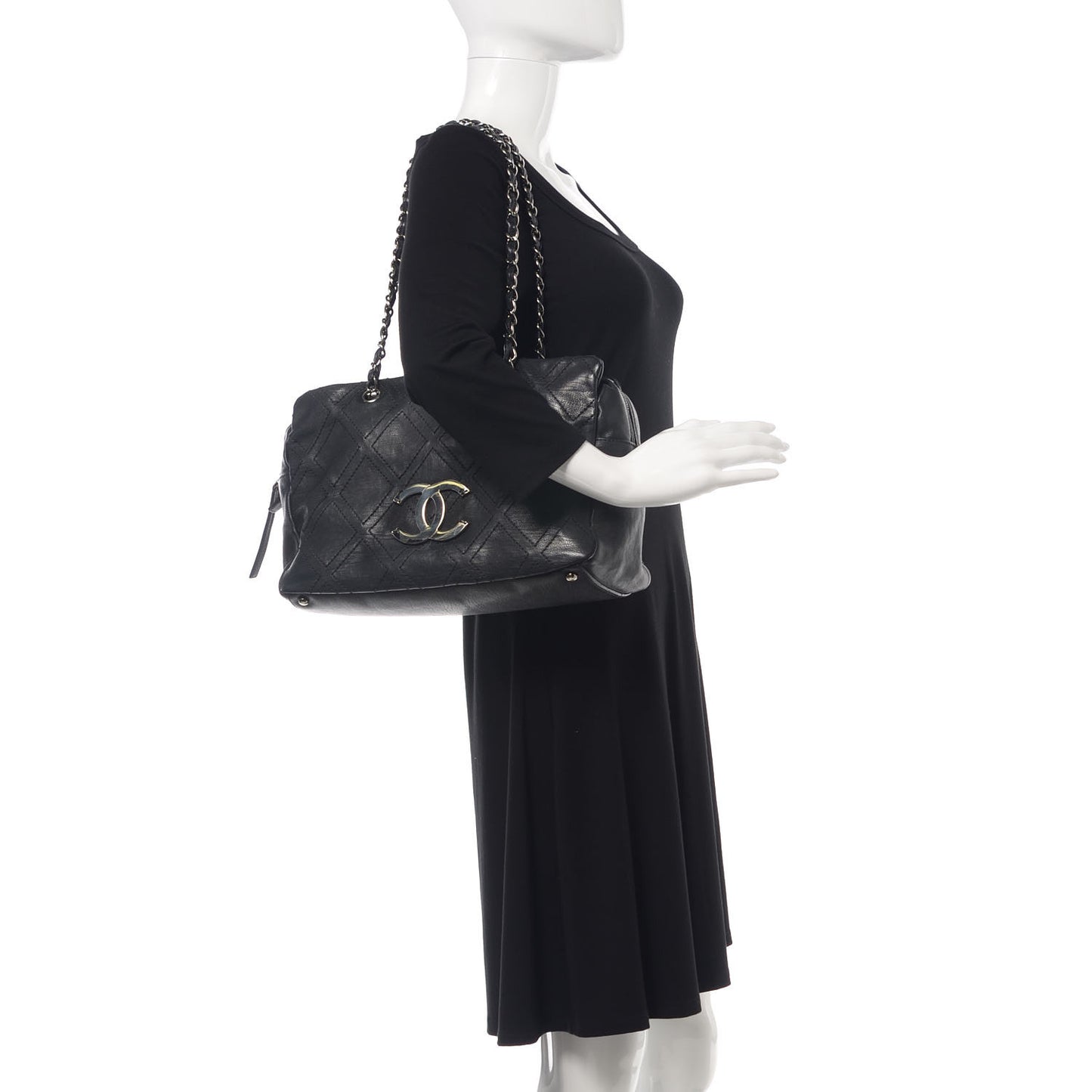 Calfskin Large Diamond Stitch Tote Black