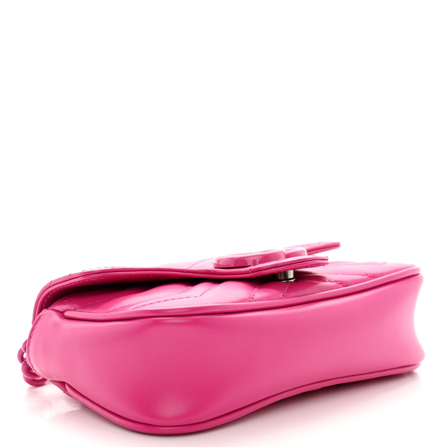 Calfskin Matelasse Monochrome GG Marmont Chain Belt Bag Classic Fuxia