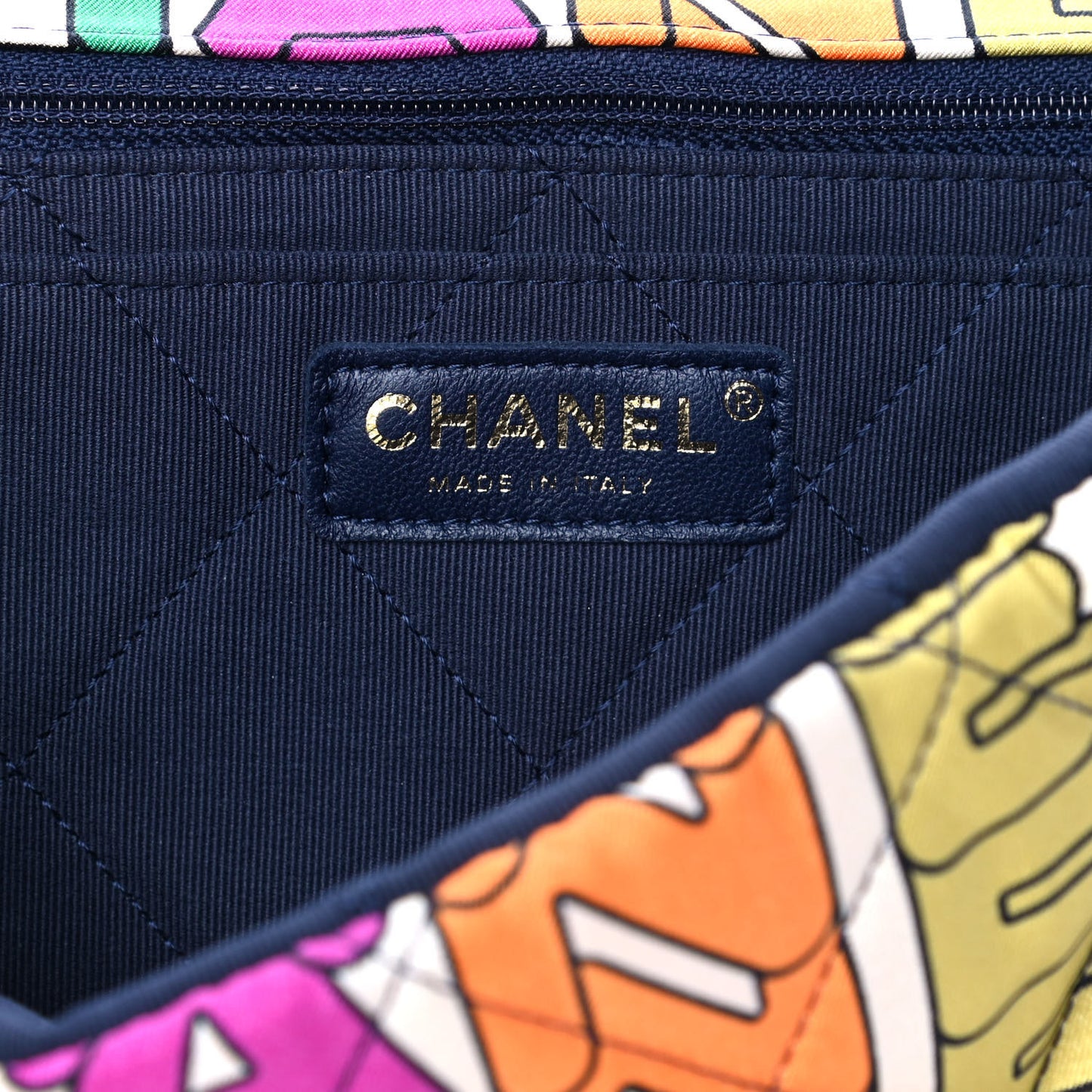 Printed Silk CC Small Single Flap Multicolor