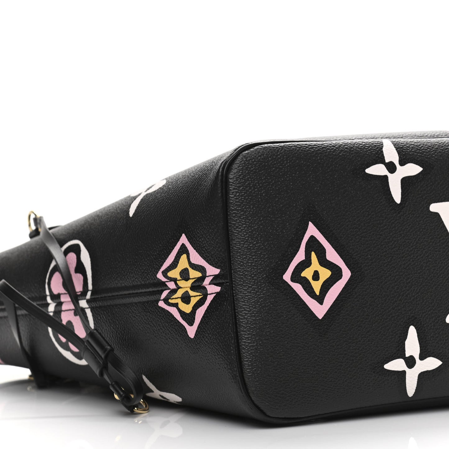 Monogram Giant Wild At Heart Neverfull MM Black