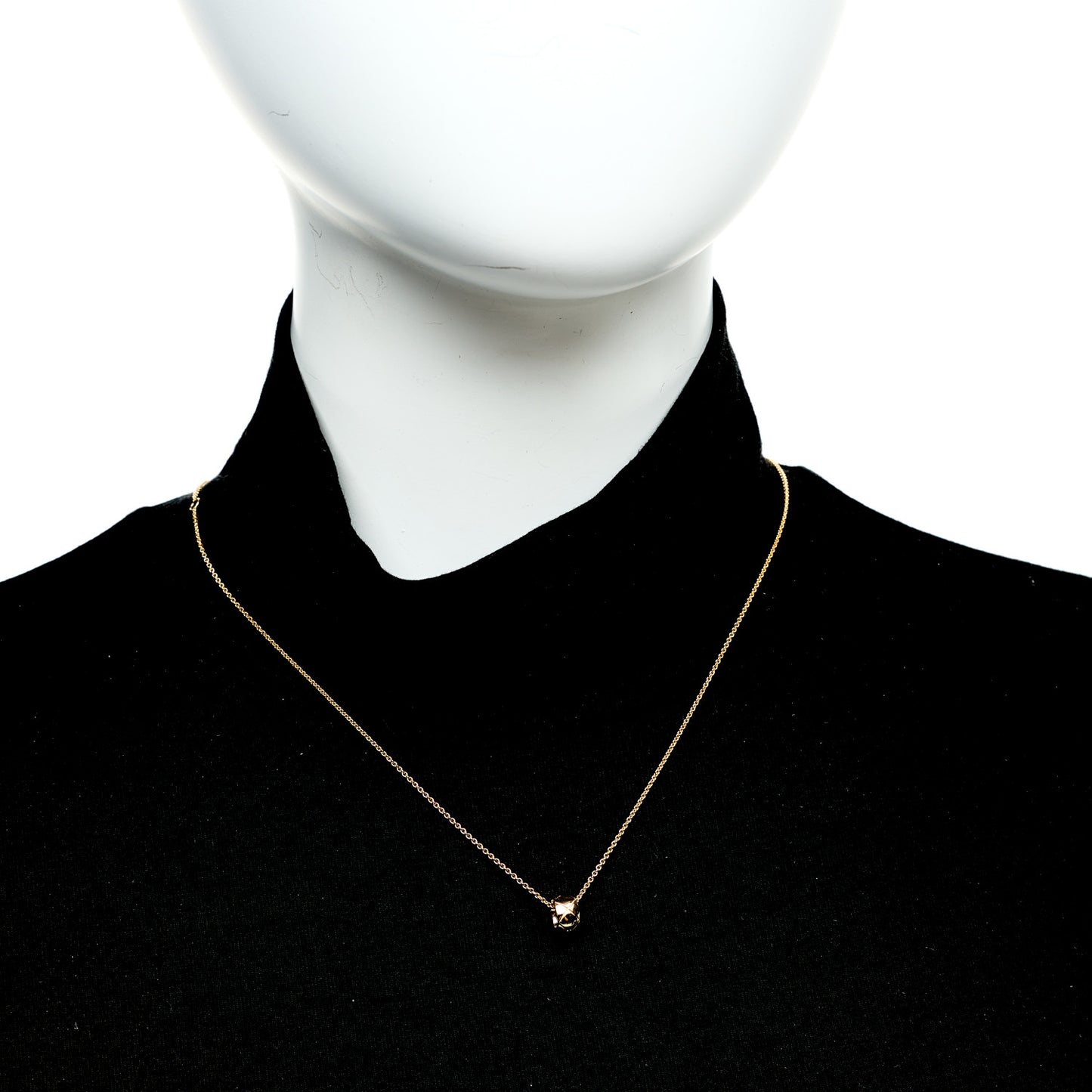 18K Yellow Gold Coco Crush Round Pendant Necklace
