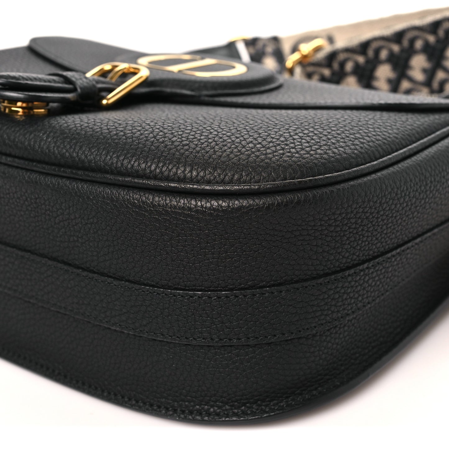 Grained Calfskin Large Bobby Flap Black