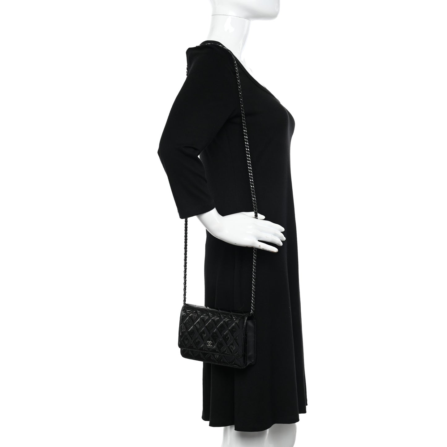 Patent Quilted Wallet On Chain WOC Black