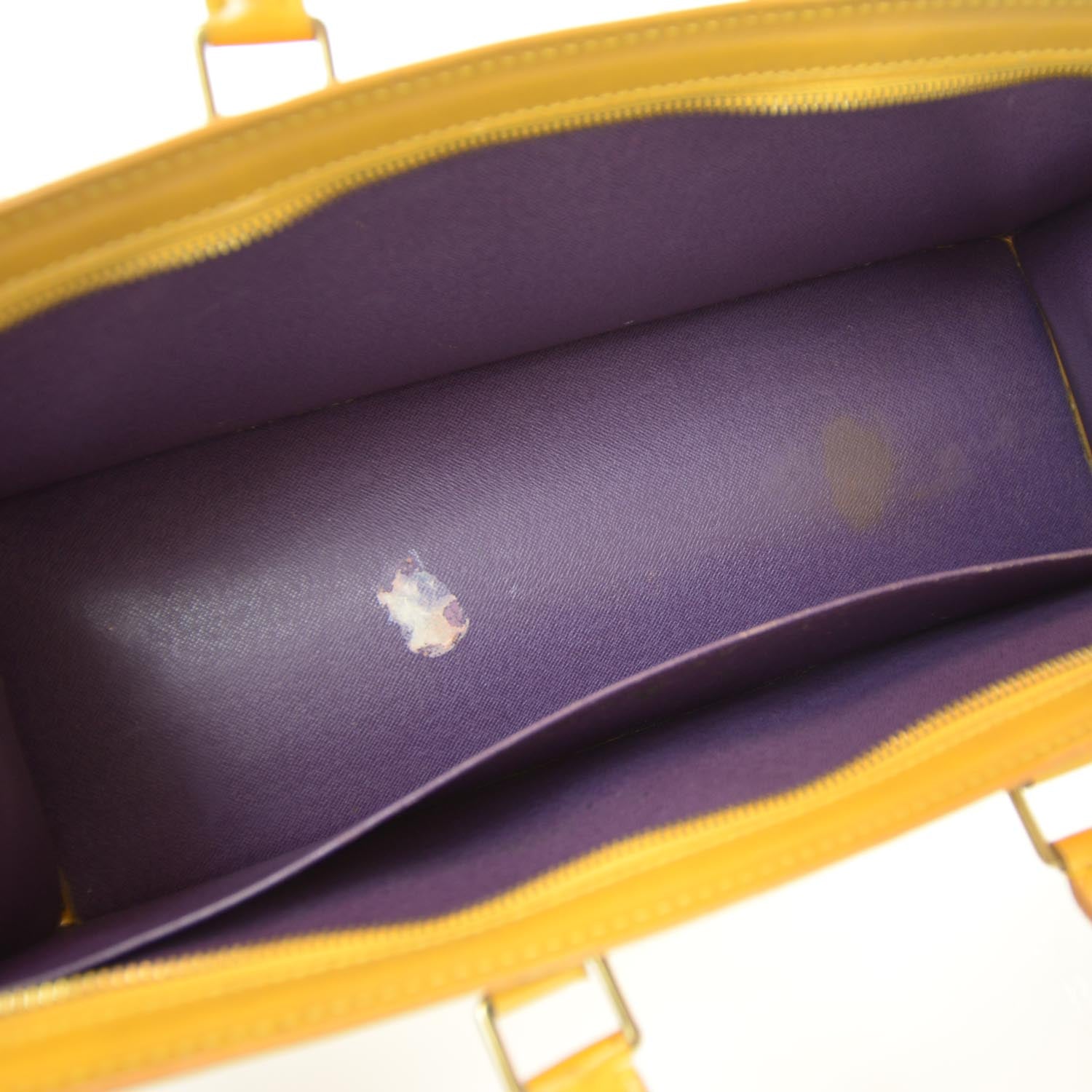 Louis Vuitton Epi Sac Triangle Tassil 5 of 7