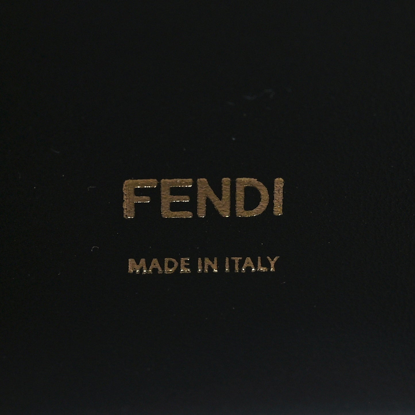 Raffia Calfskin F is Fendi FF Embroidered Kan U Shoulder Bag Grano Black