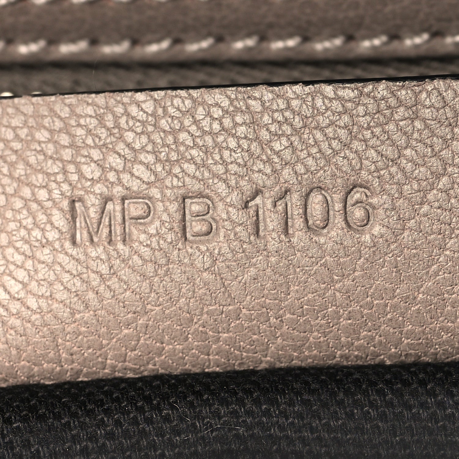 Givenchy Sugar Goatskin Medium Antigona Sand 7 of 13