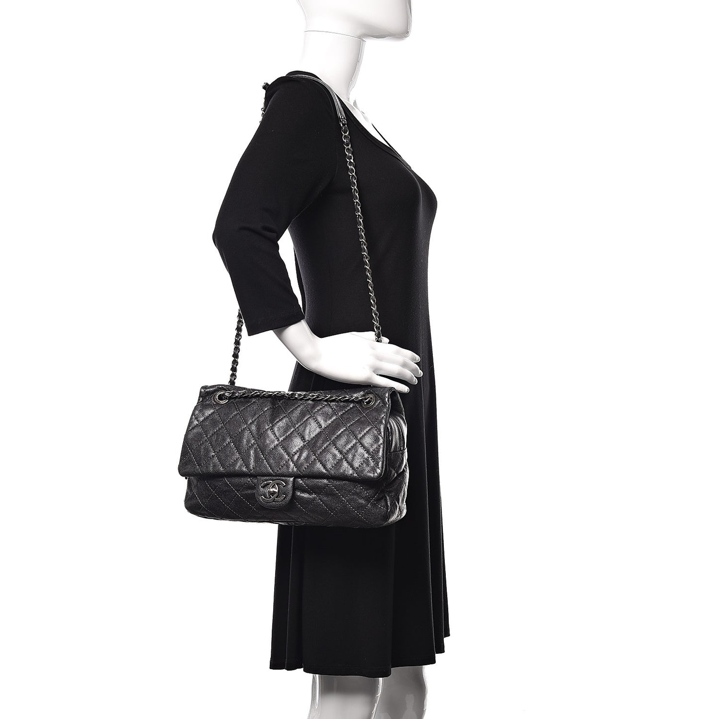 Iridescent Caviar Quilted Large Chic Flap Grey