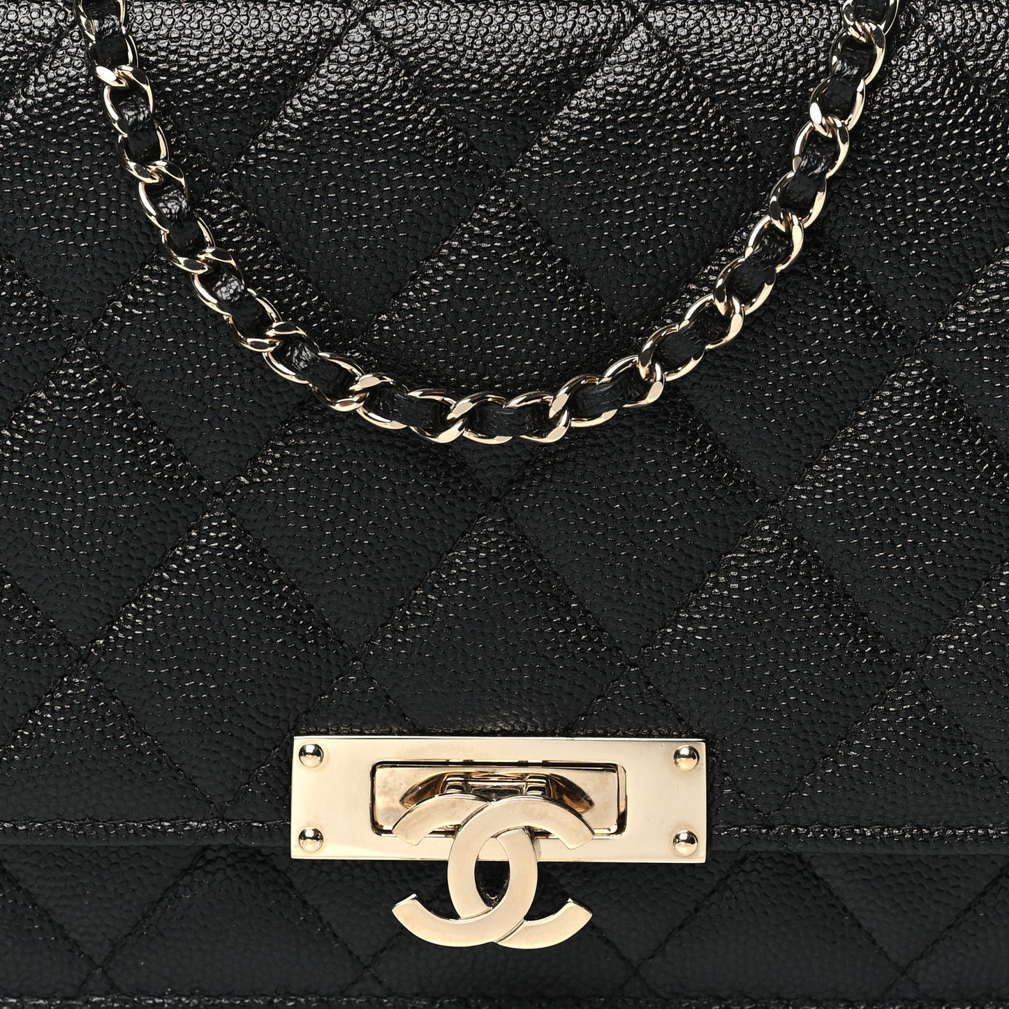 Caviar Quilted Golden Class Wallet On Chain WOC Black