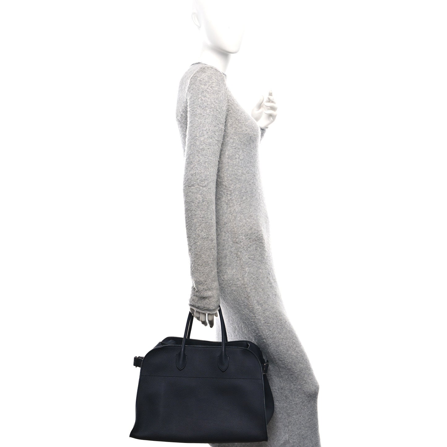 Matte Grained Calfskin Soft Margaux 15 Marine