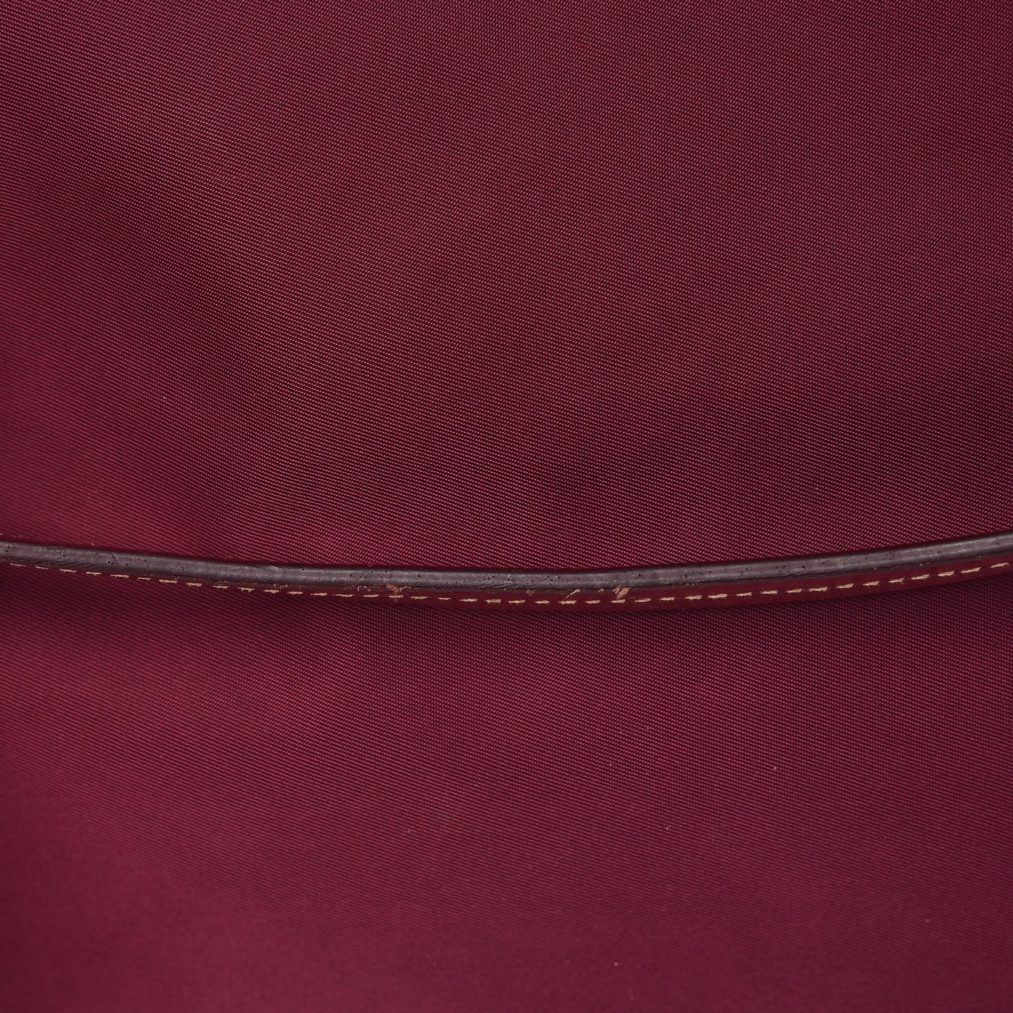 Tessuto Nylon Saffiano Tote Wine