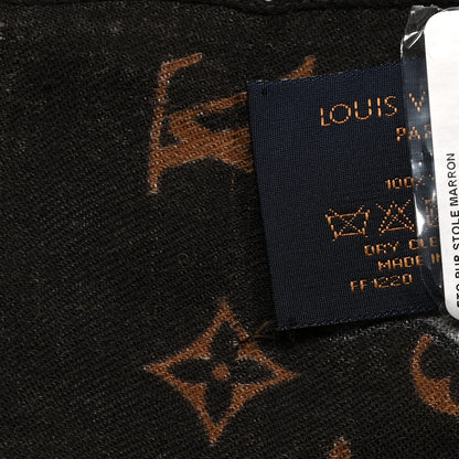 Louis Vuitton Silk Monogram Friends Stole Marron 7 of 7