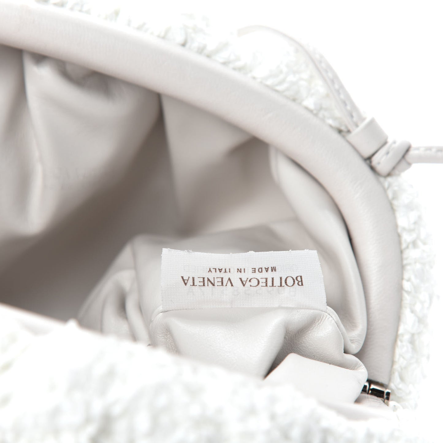 Boucle Curly Raffia The Mini Pouch White Chalk