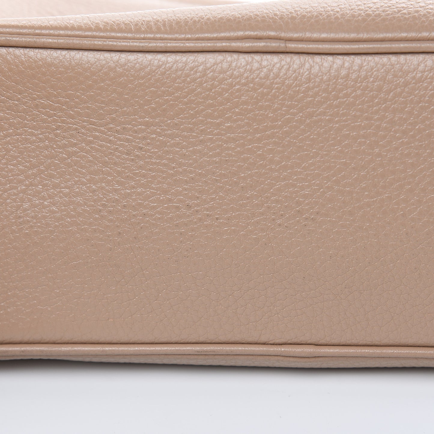 Vitello Phenix Camera Bag Cammeo