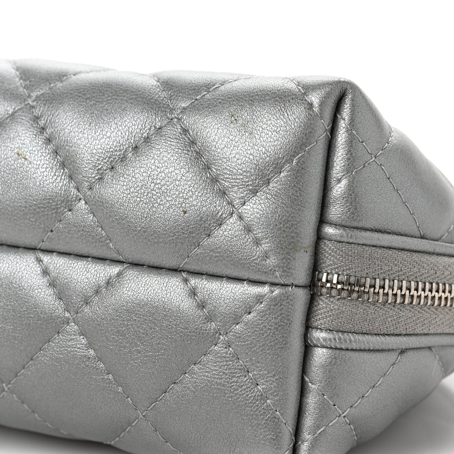 Metallic Lambskin Quilted Reissue Cosmetic Case Silver