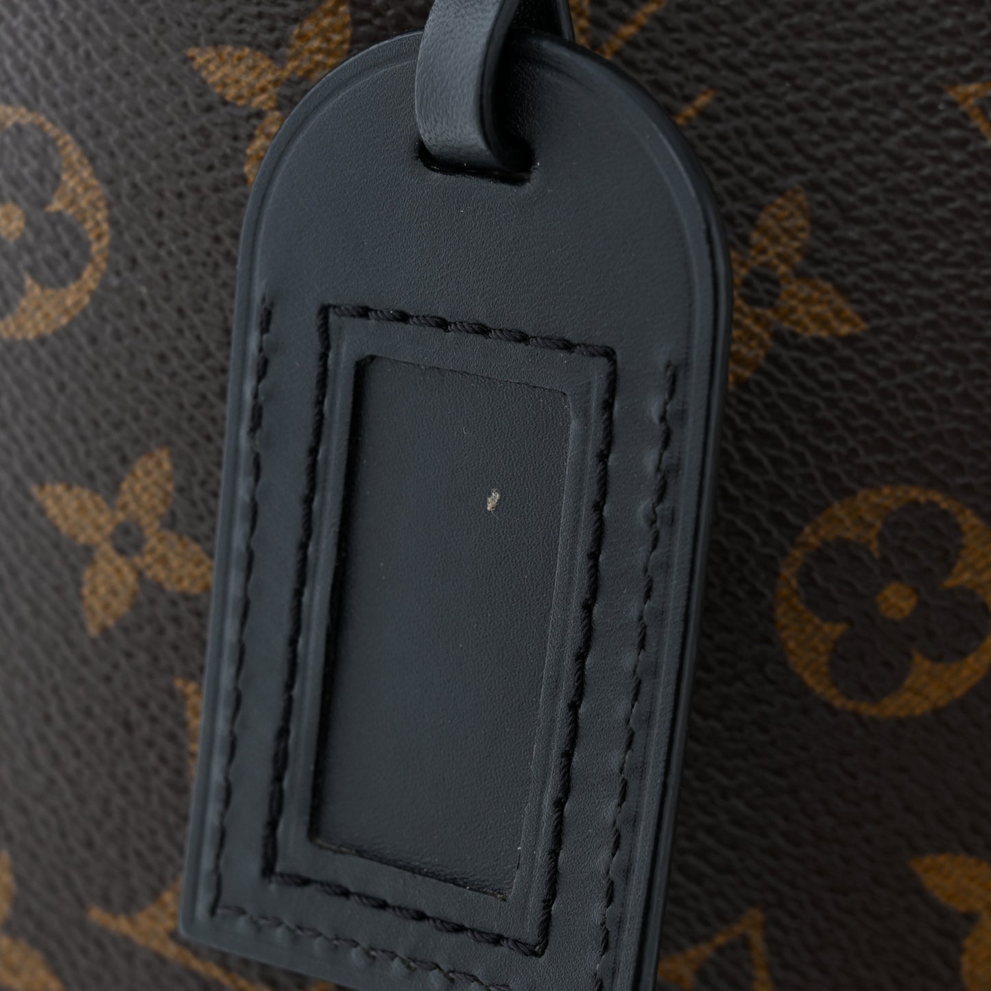 Monogram V Tote MM Khaki Cream