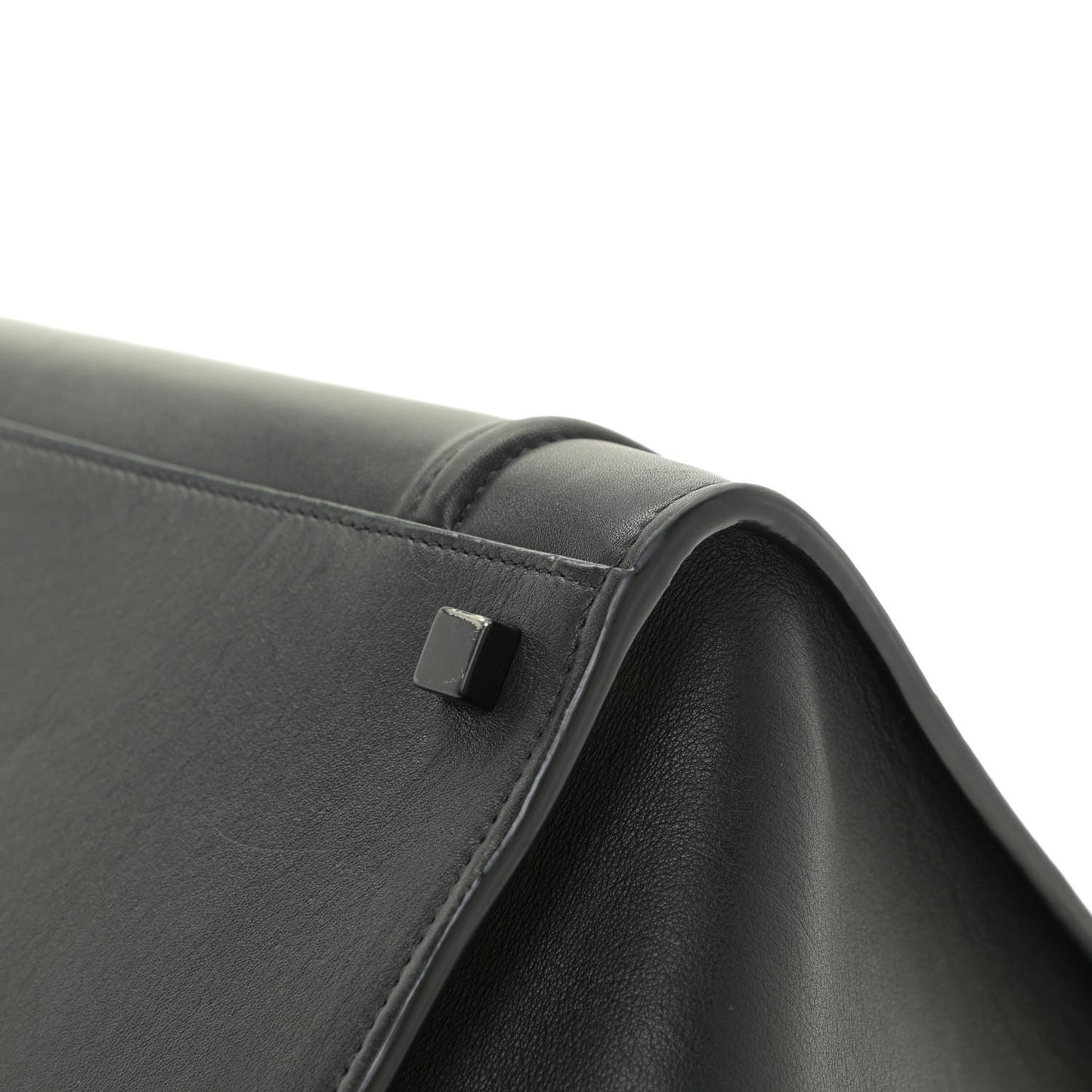 Supple Calfskin Medium Phantom Luggage Black