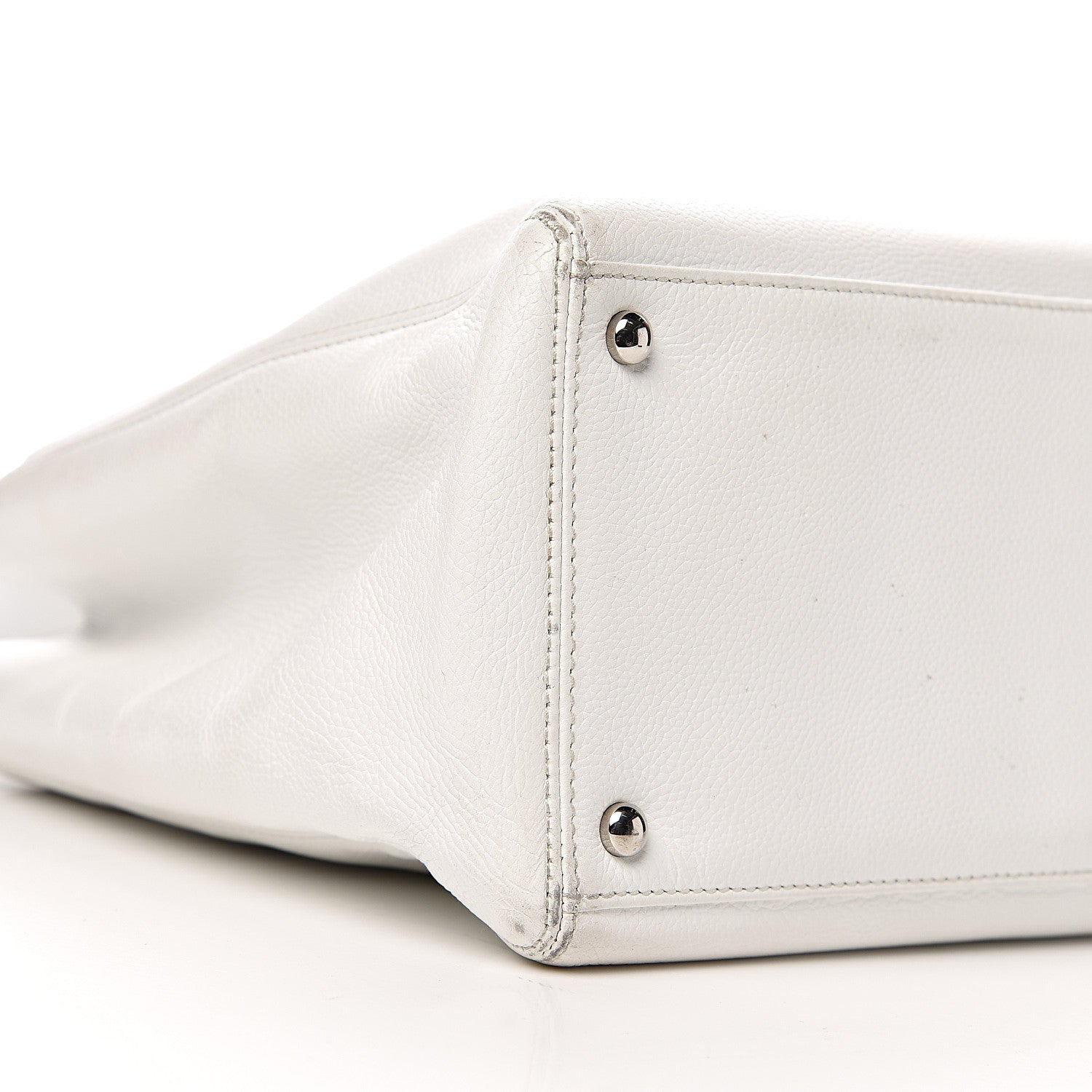 Chanel Caviar Cerf Executive Shopper Tote White 21 of 24