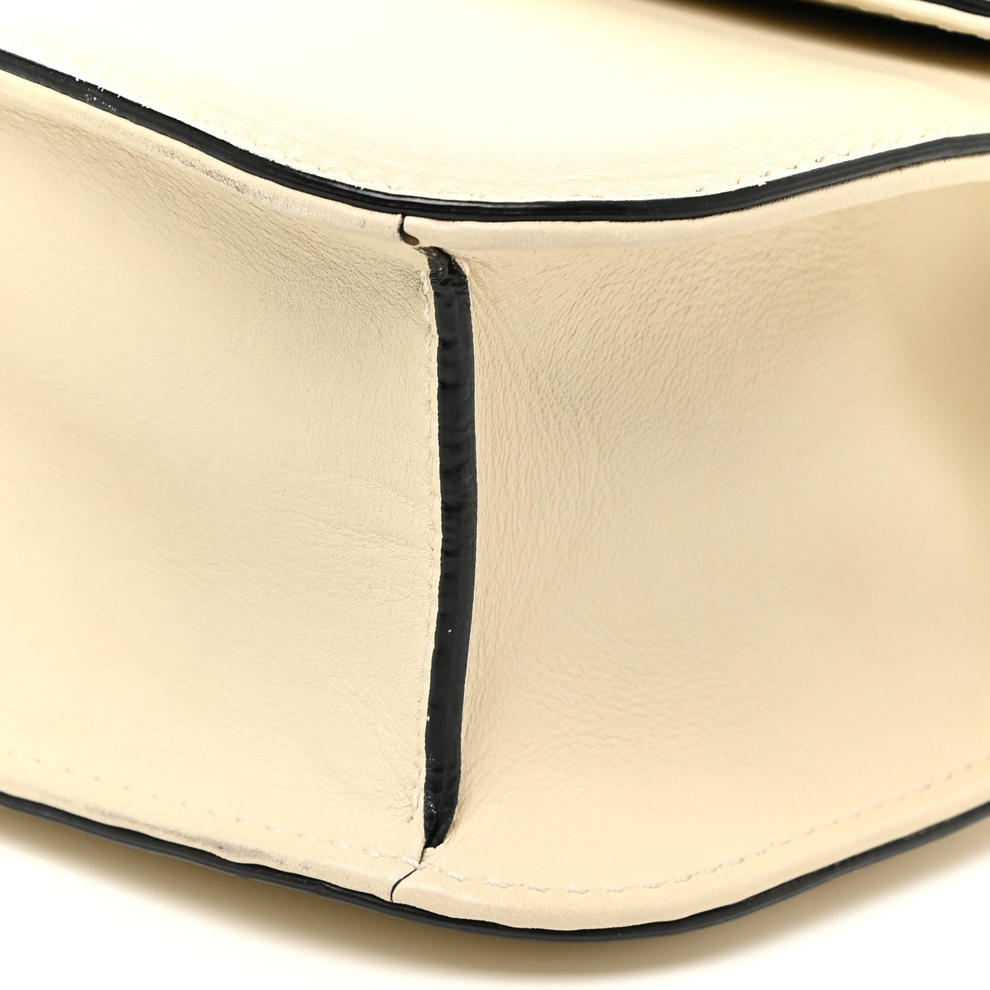 Vitello Medium Glam Lock Rockstud Flap Light Ivory