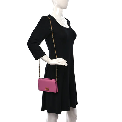 Valentino Garavani Grainy Calfskin VLogo Top Handle Wallet With Chain Feminine Pink 2 of 7