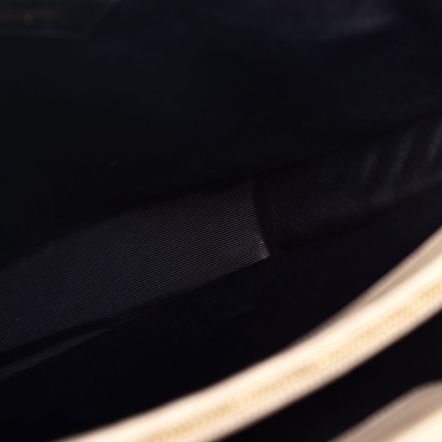 Saint Laurent Grain De Poudre Matelasse Chevron Monogram Shopping Bag Nude Powder 9 of 9