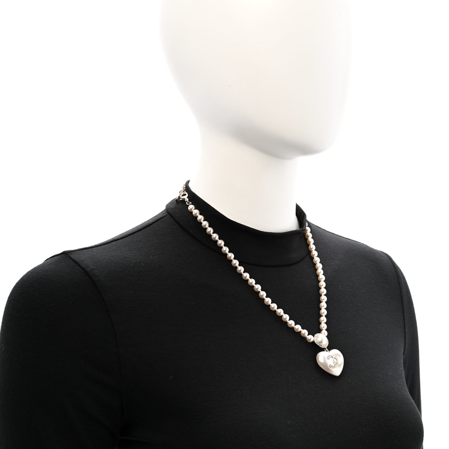 Chanel Pearl Crystal CC Heart Short Necklace Pearly White Gold 2 of 7