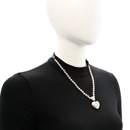 Chanel Pearl Crystal CC Heart Short Necklace Pearly White Gold 2 of 7