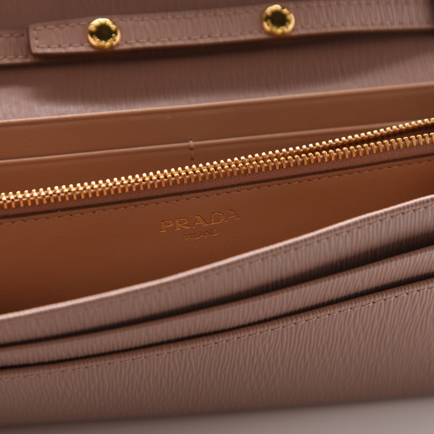 Vitello Move Chain Wallet Cammeo