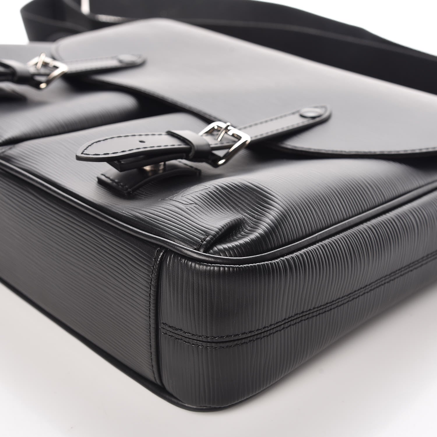Louis Vuitton Epi Christopher Messenger Black 9 of 9
