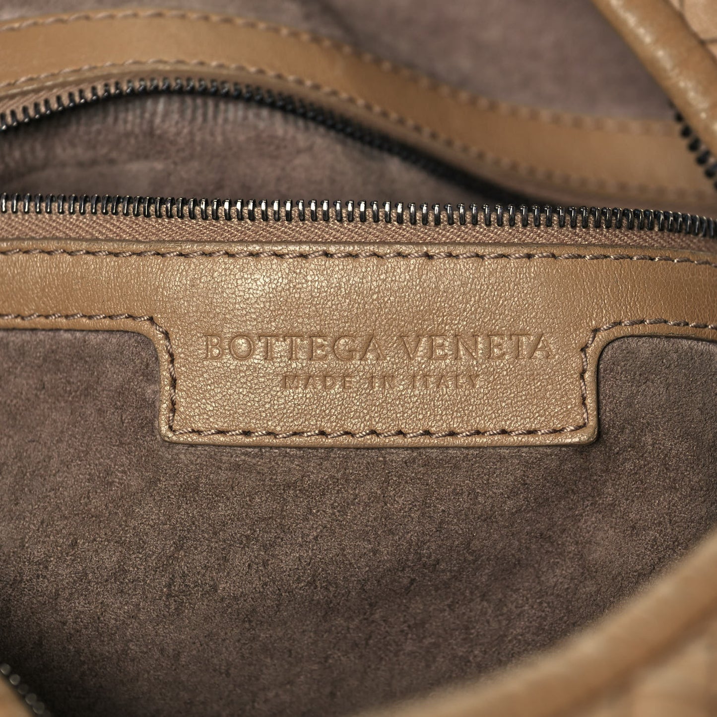 Nappa Intrecciato Medium Veneta Hobo Noce