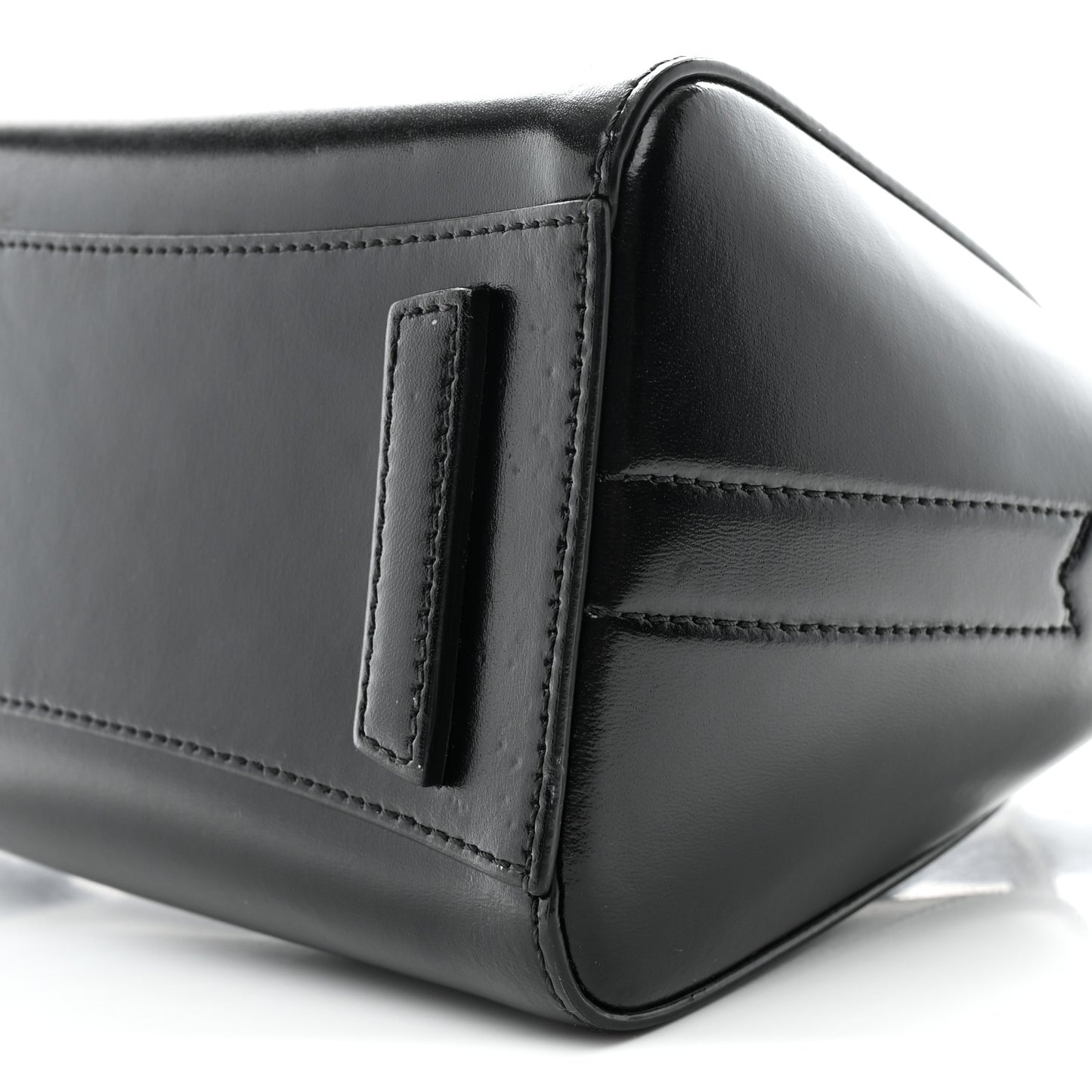 Shiny Lord Calfskin Mini Antigona Black