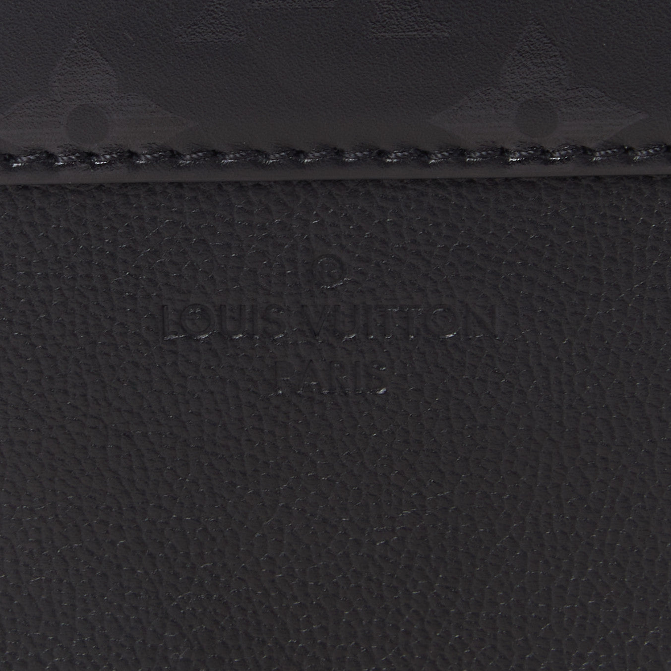 Monogram Cuir Plume Ecume Very Chain Bag Black