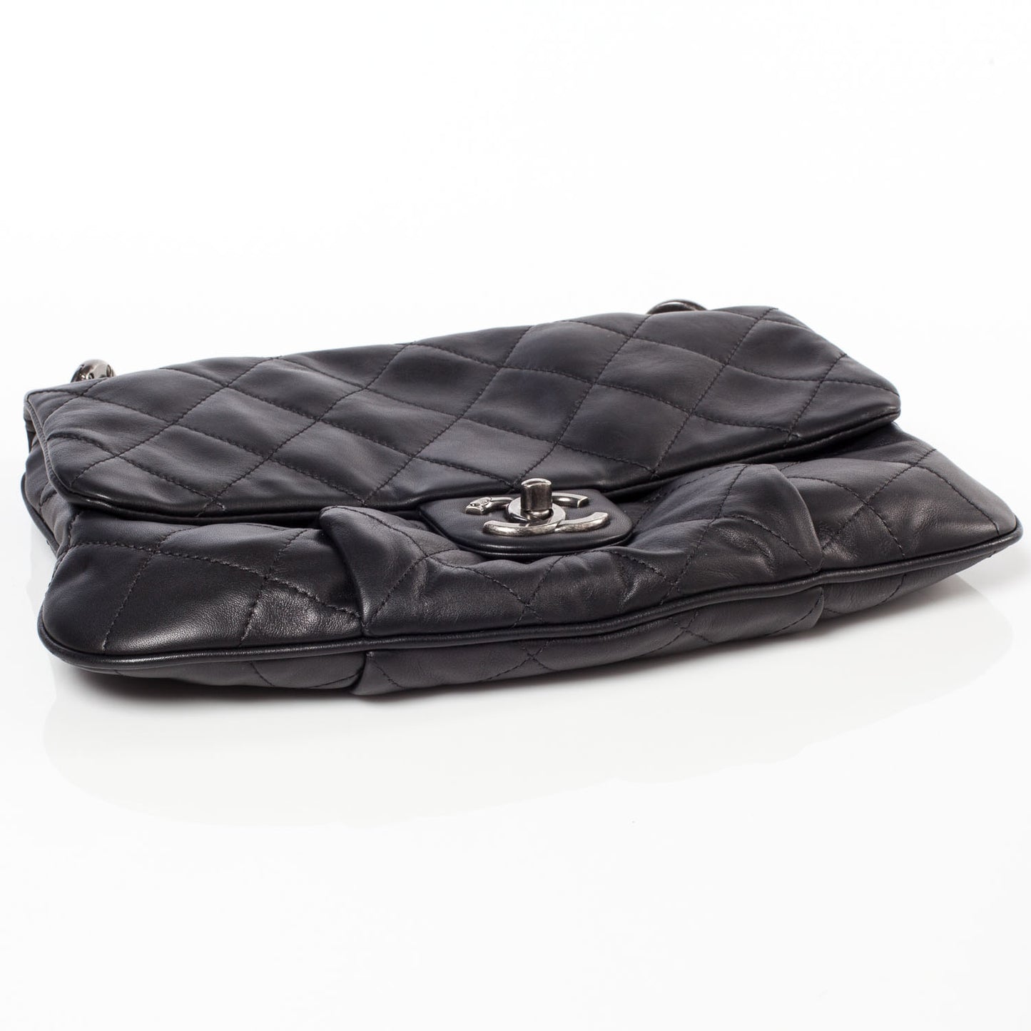 Calfskin Coco Pleats Messenger Flap Black