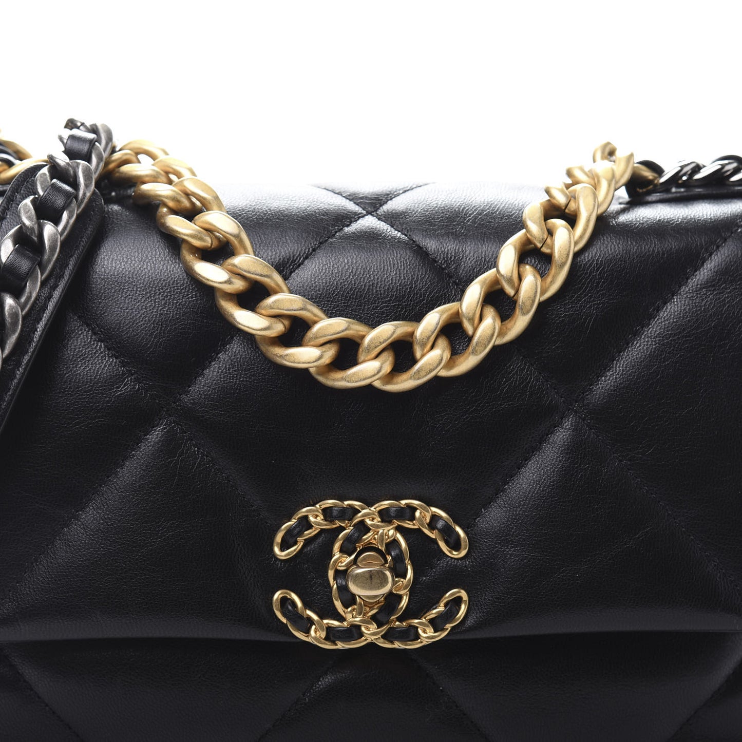 Goatskin Quilted Medium 19 Flap Black
